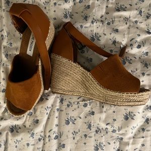 Size 9 Steve Madden Wedges